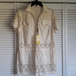 NWT, Women embroidered tunic.